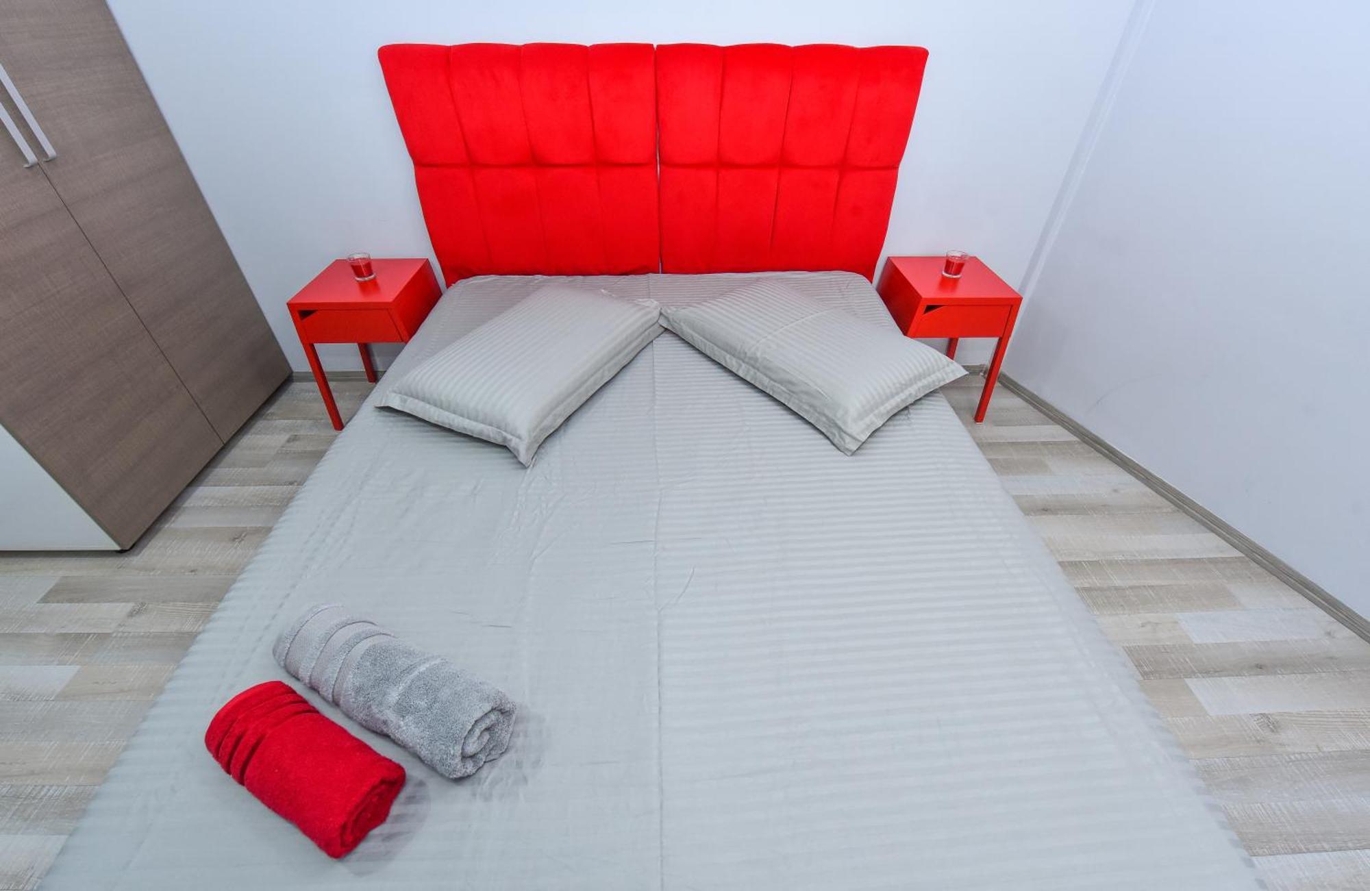 Dracula Adventure Tours Accommodation Бухарест Екстер'єр фото