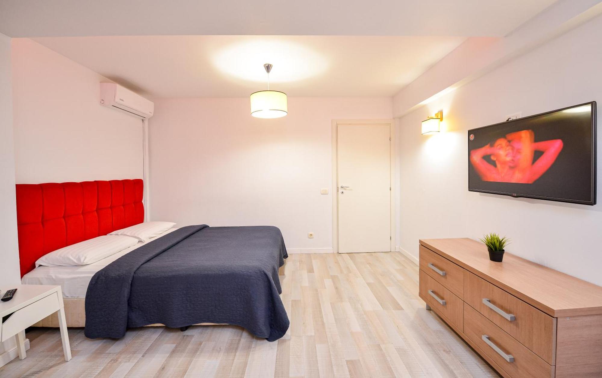 Dracula Adventure Tours Accommodation Бухарест Екстер'єр фото