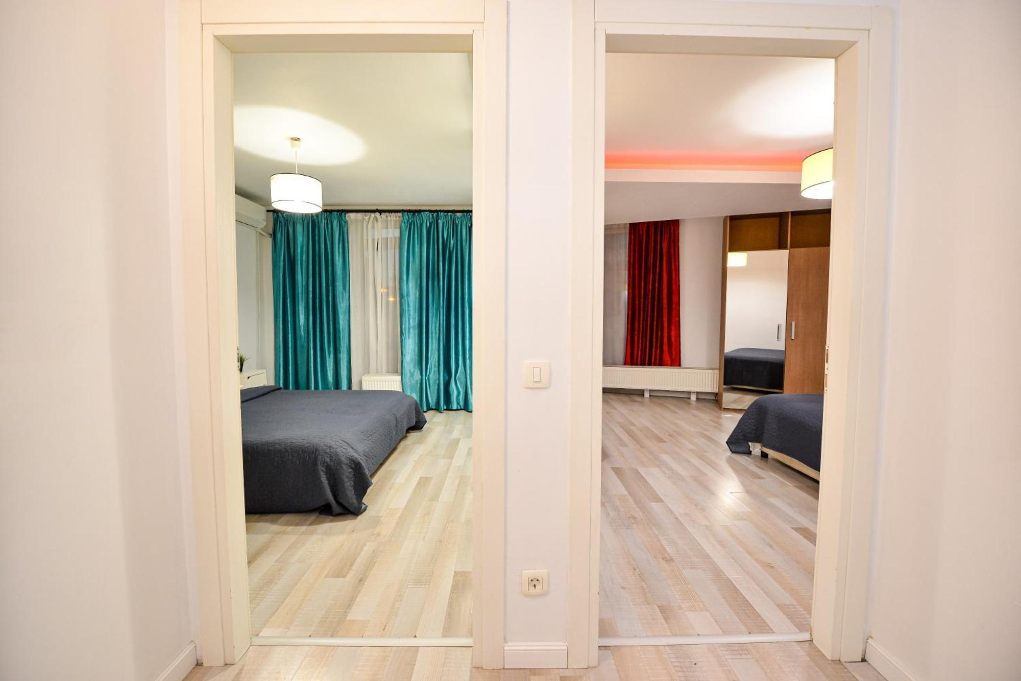 Dracula Adventure Tours Accommodation Бухарест Екстер'єр фото