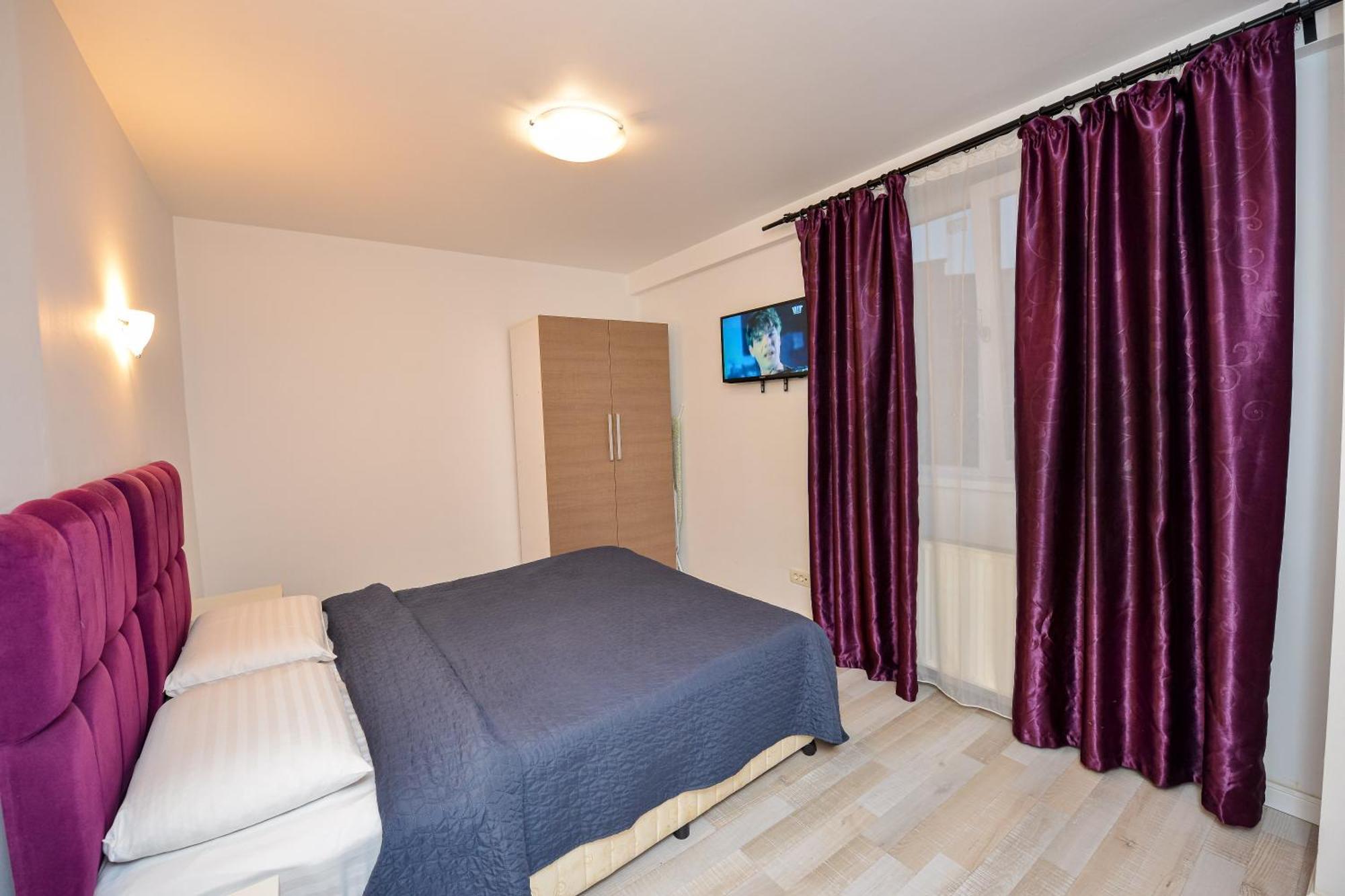 Dracula Adventure Tours Accommodation Бухарест Екстер'єр фото