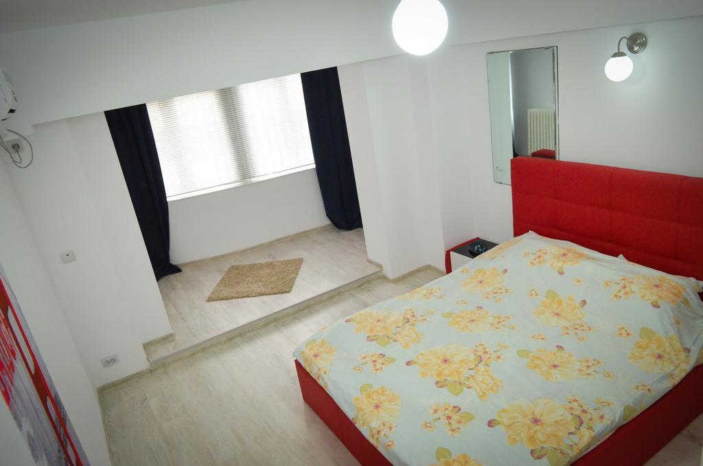 Dracula Adventure Tours Accommodation Бухарест Екстер'єр фото